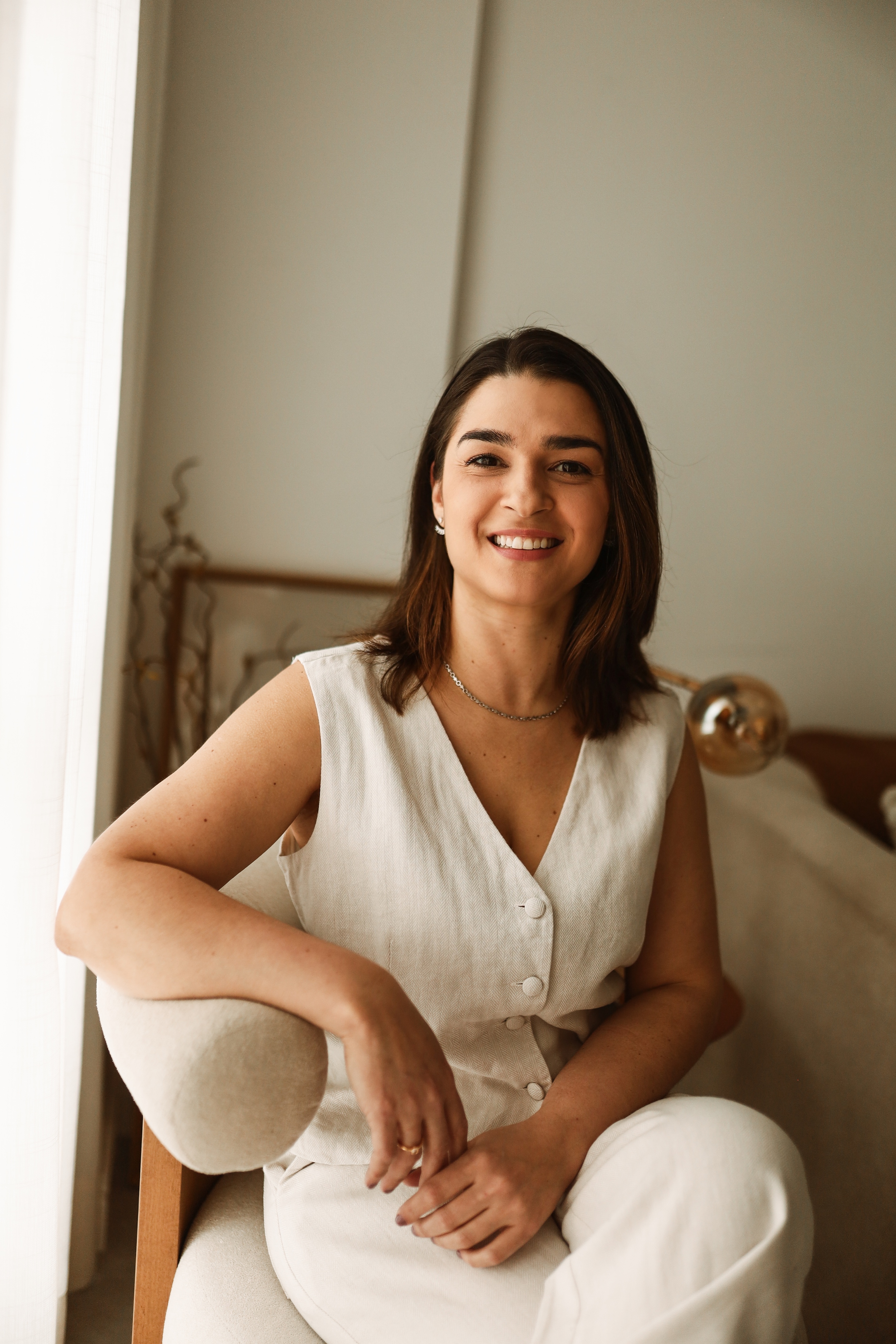 Dra. Karla Saraiva - Médica Ginecologista e Obstetra especializada em saúde da mulher, pré-natal e parto humanizado em São Paulo